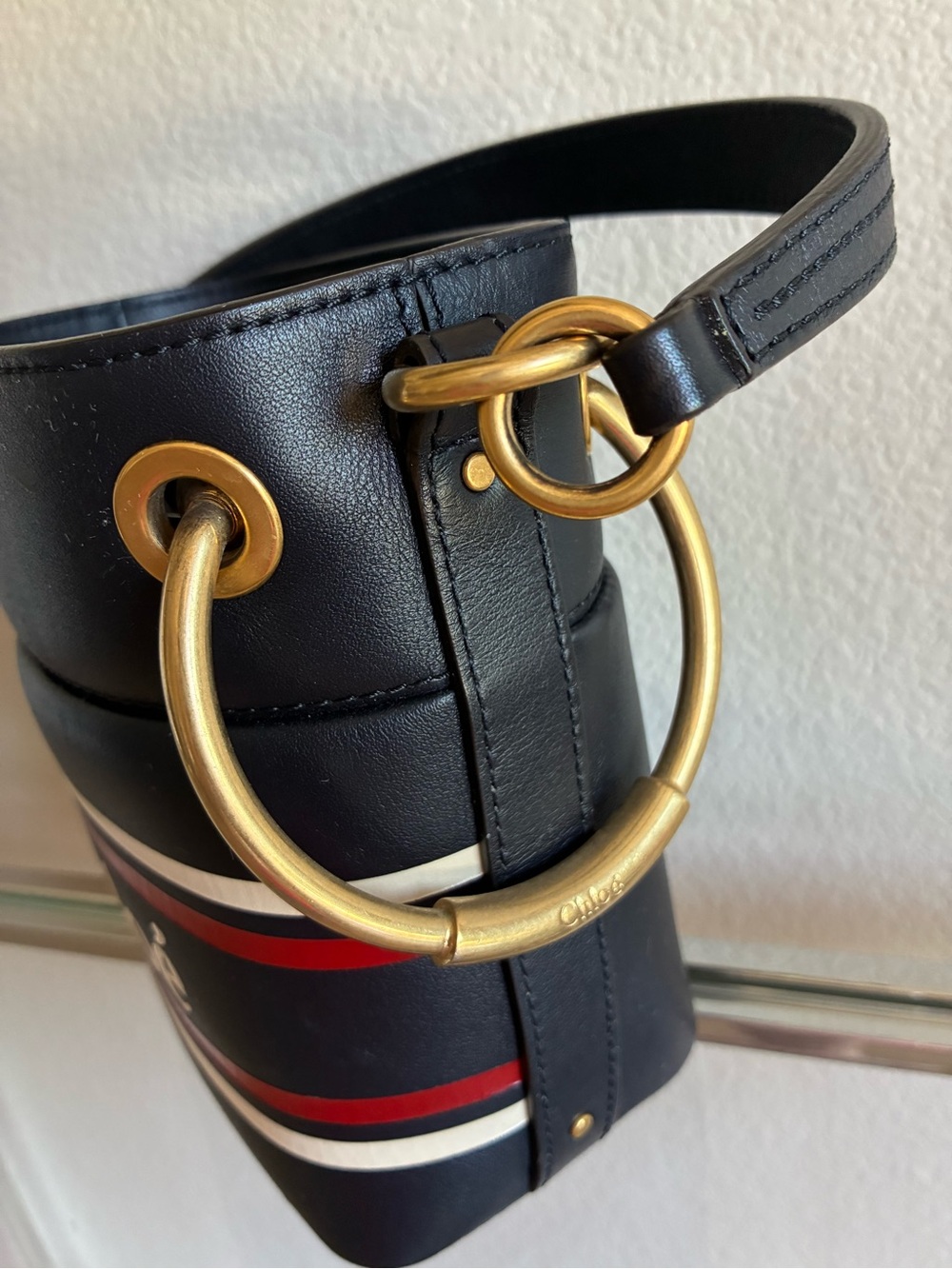 Chloé Roy Bucket Bag – Black Leather with Red/White Stripe Logo - Picture 4 of 10